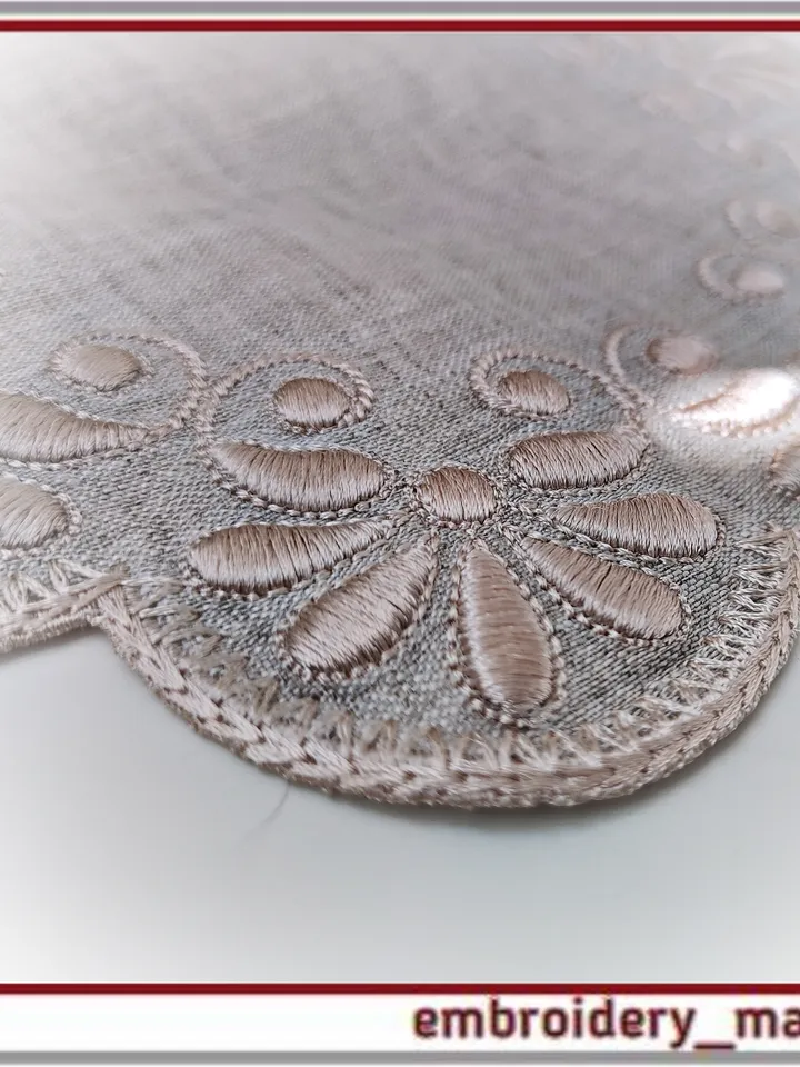In the hoop embroidery design napkin 2 and wreath 2 designs