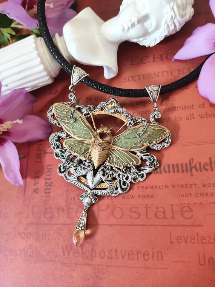 CICADA, Art Deco, Art Nouveau, bee insect Statement Chunky, Necklace Retro 1920