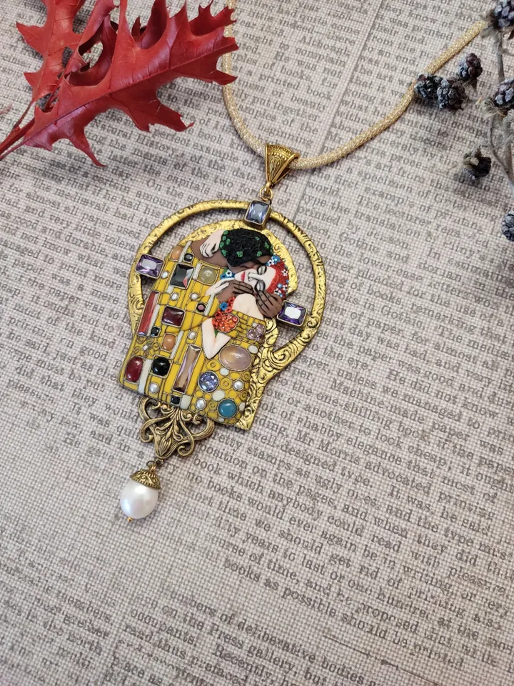 Made to order. Necklace Klimt Kiss, art nouveau necklace, unusual necklace, gold necklace
