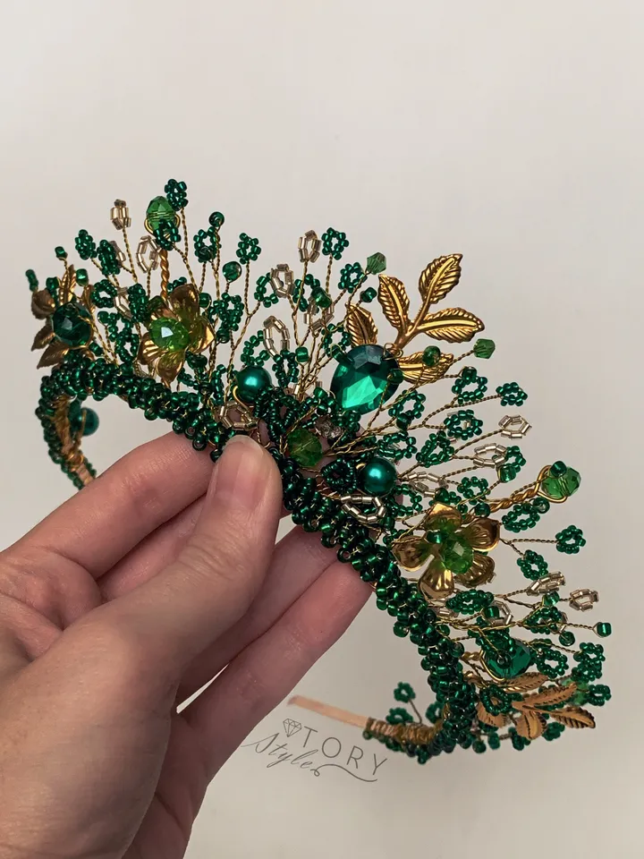 Green crown, Gold green crown, Silver Green crown, Emerald crown, Emerald tiara, Emerald diadem, Emerald headpiece, Green tiara, Elven crown, Elven tiara, Elven diadem, Wedding crown, Forest wedding, boho accessories, elf tiara, emerald wedding