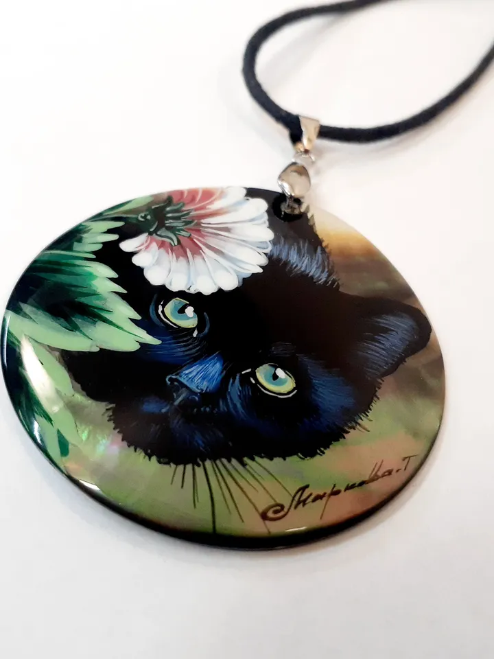 Beautiful Pendant"BlackCat" Mother-of-pearl miniature Hand-painted Russian jewelry magic of painting Art gift Fedoskino Abalone shell