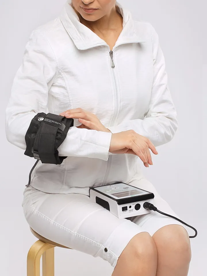 Magnetic Therapy Device "Vega plus" 45 treatprograms, autoscanning, multi languages