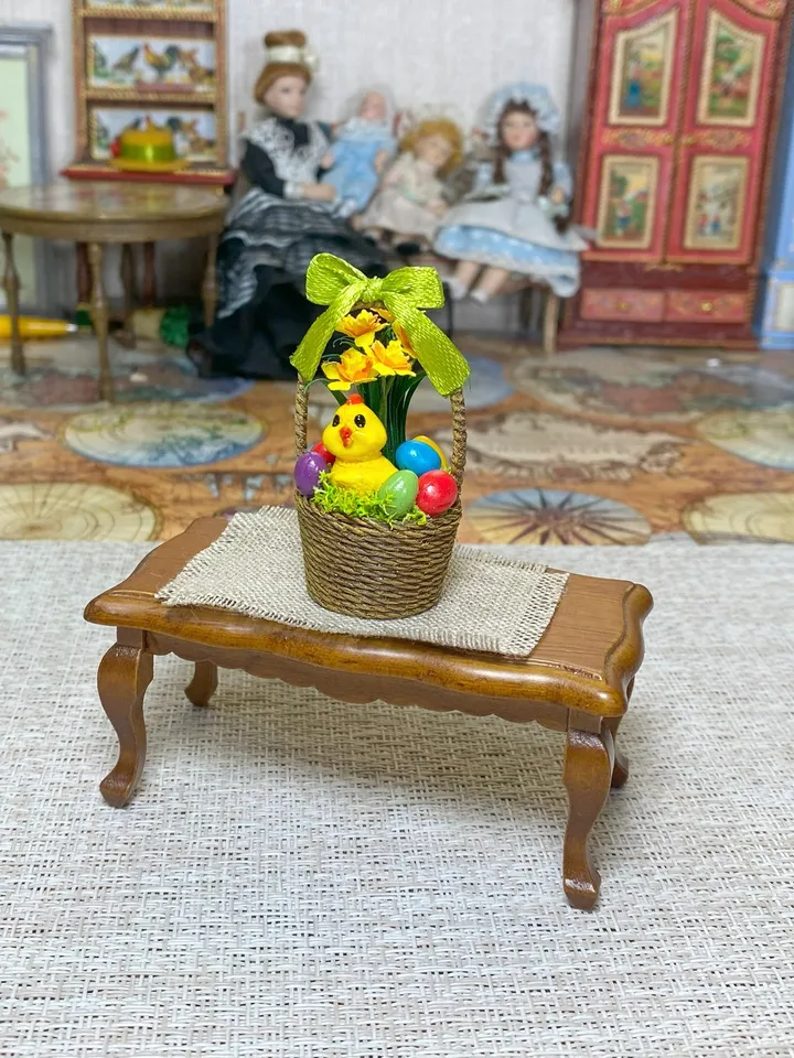 Easter basket for dollhouse. Easter miniature. 1:12.