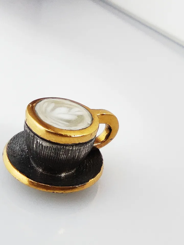 Designer necklace - In coffee style. The price is for a coffee pair "cappuccino" + cord