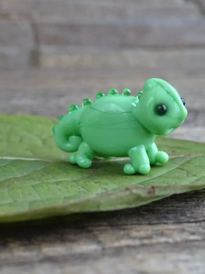 GLASS FIGURINES Chameleon figurine MIniature Chameleon ornament Glass Chameleon scuplture Chameleon gift Reptile figurine Terrarium Aquarium