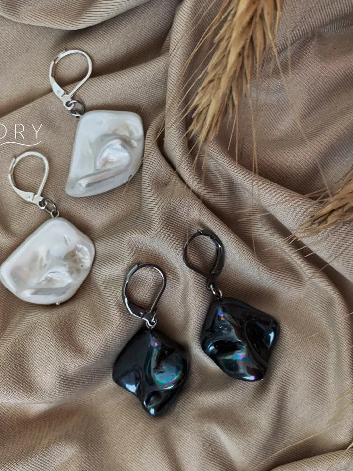 Pearl earrings, Baroque pearl earrings, Small earrings, Black pearl earrings, Earrings for the bride, Wedding earrings