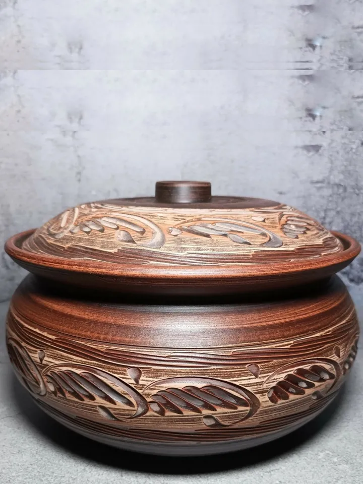 Ceramic casserole 202.88 fl.oz Pottery Clay quality handmade from red clay