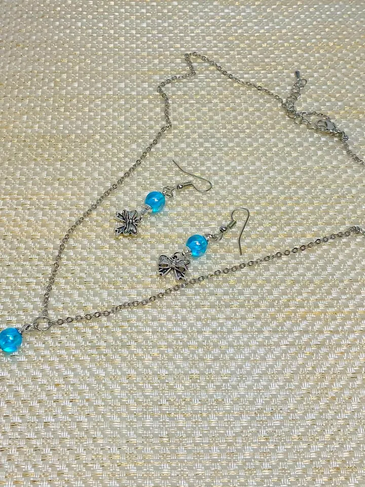 Handmade jewelry set. DIY jewelry.