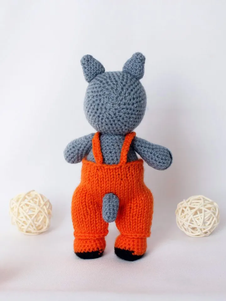 Crochet wolf toy amigurumi pattern, wolf doll crochet pattern, standing wolf plush pattern, toy wolf tutorial, toy wolf pattern loup crochet