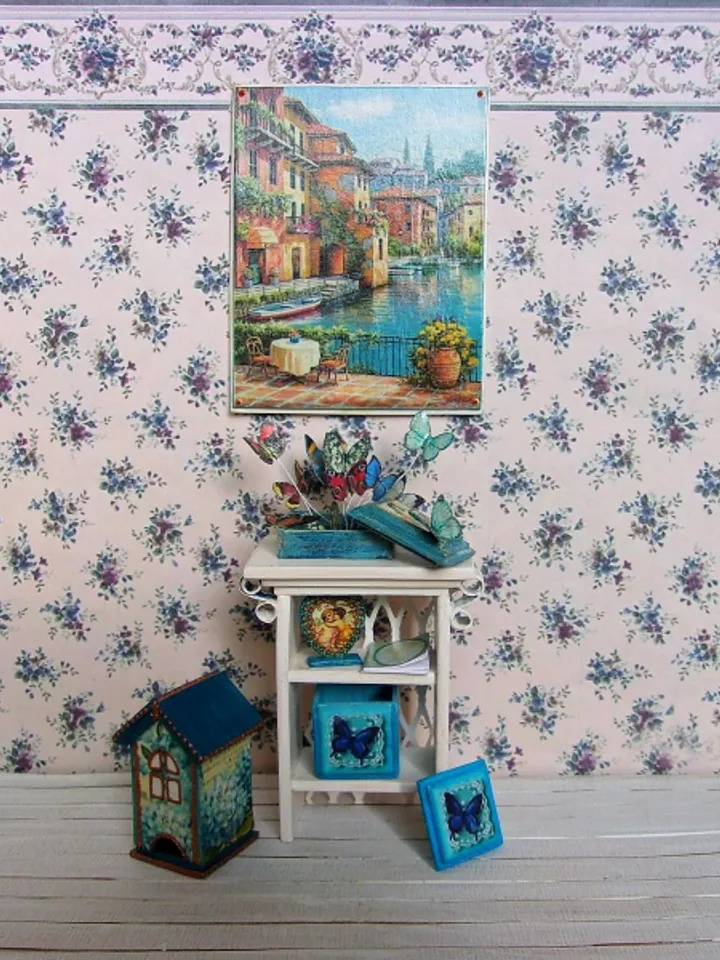 Doll furniture and accessories in scale 1:12.1:12 scale.