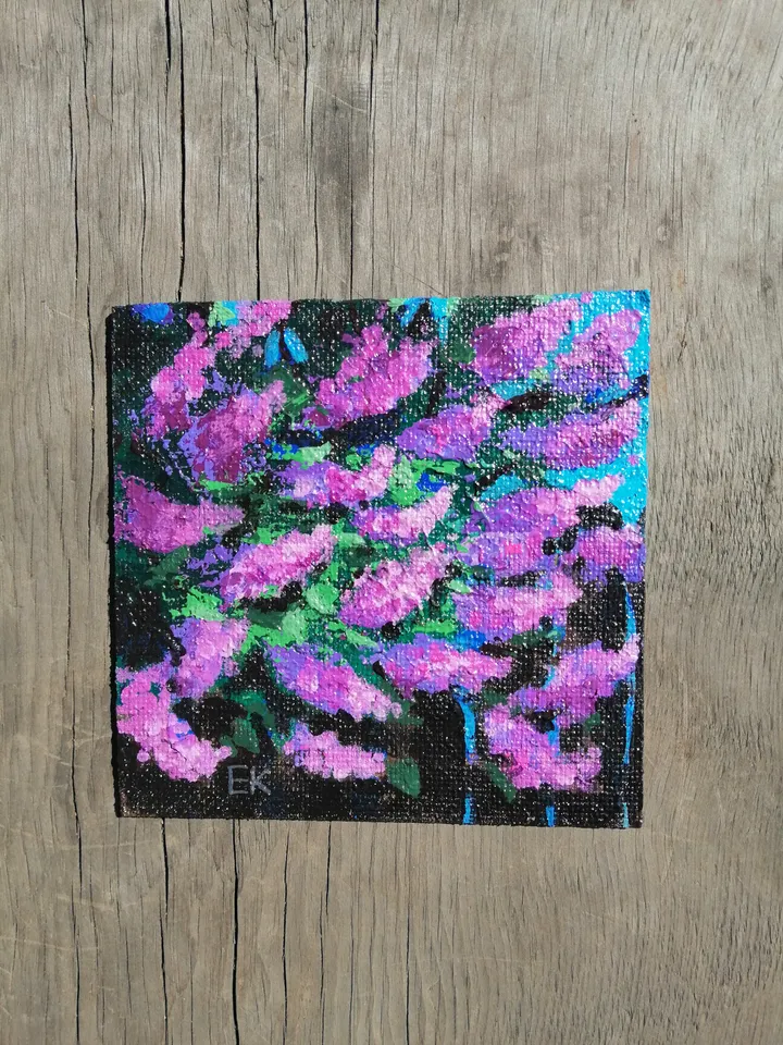 Lilac blooms