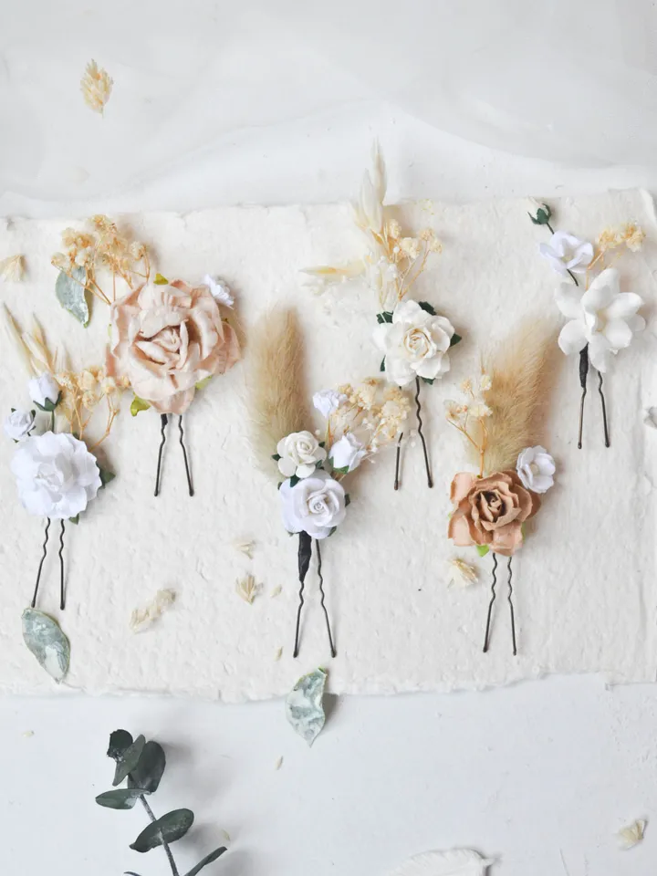 Beige flower hair pins, hair accessories, Bridal Hair