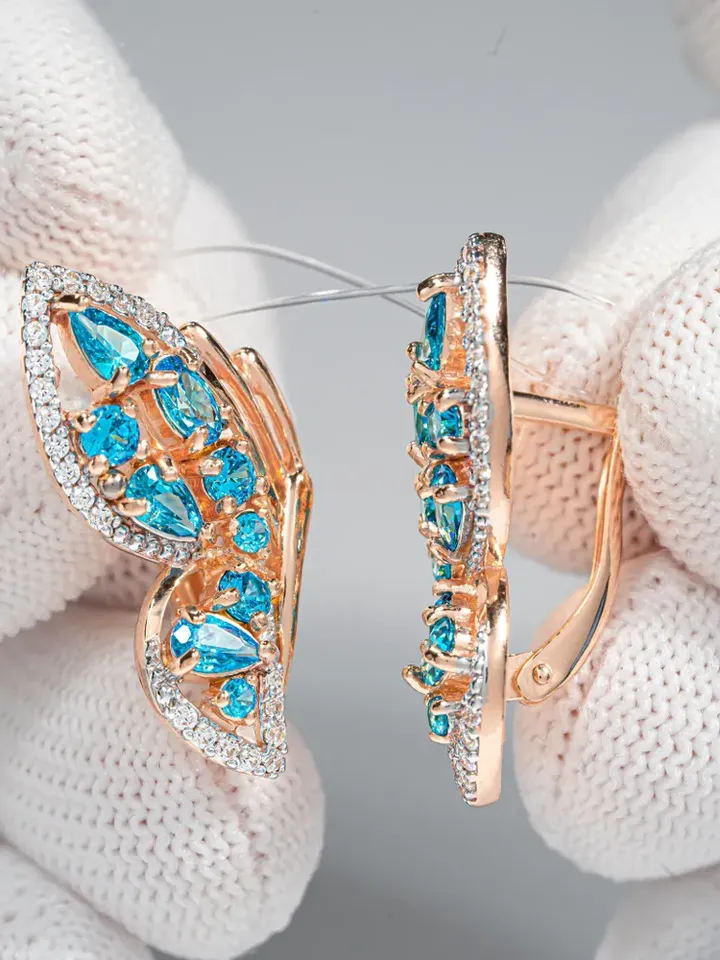 Earrings jewelry Silver gold plated 925 assay value with topaz