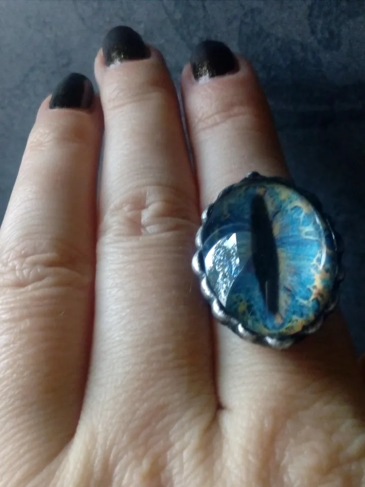 Chunky evil eye blue stained glass ring, Third eye witch ring, Halloween Cat eye ring, Dragon eye bijouterie