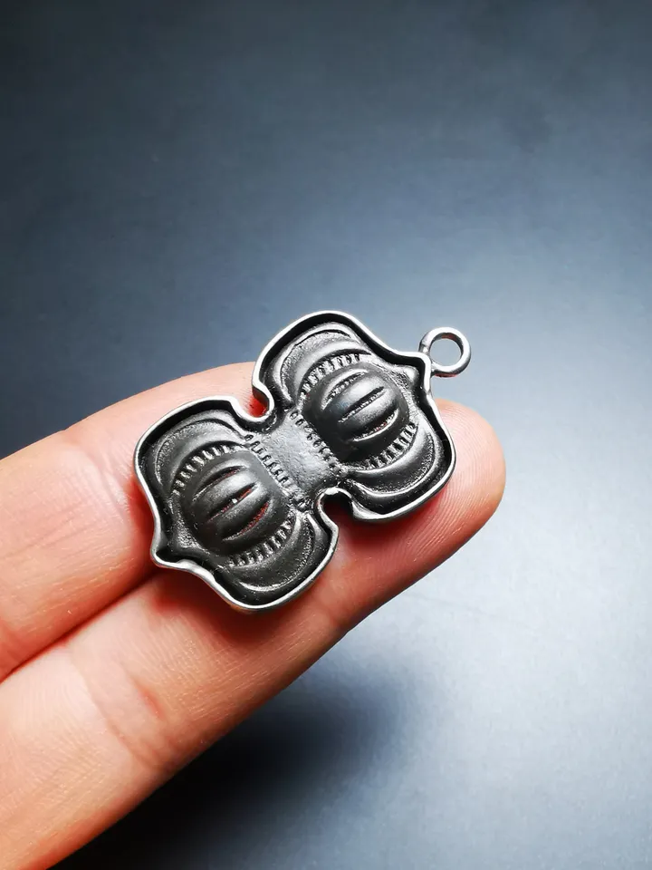 Gandhanra Antique Tibetan Buddhist Protective Pendant,Vajra Dorje Amulet (Vajrayana) ,the Protector of Buddha, inlaid with Sliver