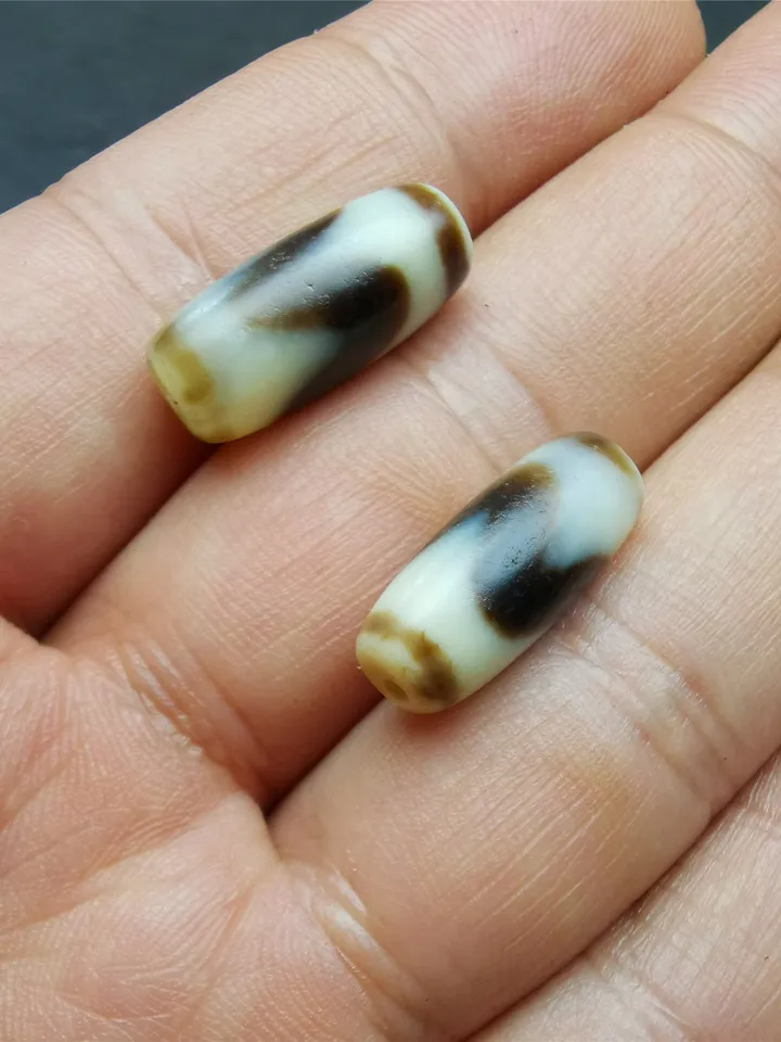 Gandhanra TibetanTiger Tooth Dzi Bead Accessories,Dzi Spacer Beads,Marker Beads for Mala,Necklace,amulet,0.32" × 0.79"