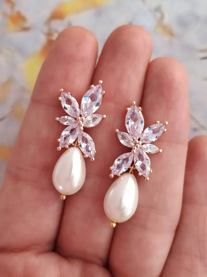 Diamond Rose Gold Wedding Earrings, Cubic Zirconia Statement Bridal Earrings, Pearl Wedding Jewelry, Floral Leaf Teardrop Wedding Earrings