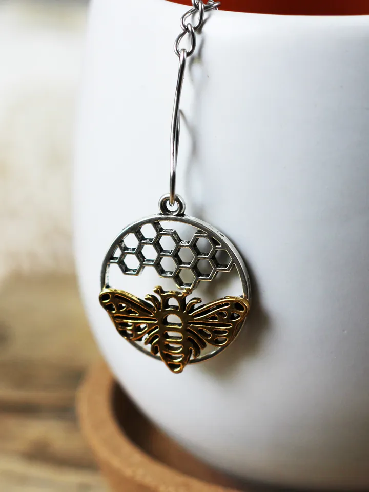 Honey bee tea infuser for herbal tea, Tea ball infuser charm bee with honeycomb