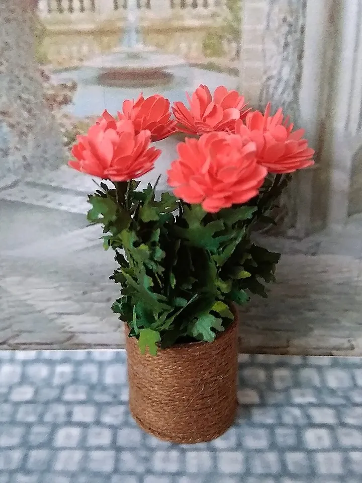 Flowers in a basket for a dollhouse. 1:12 scale.