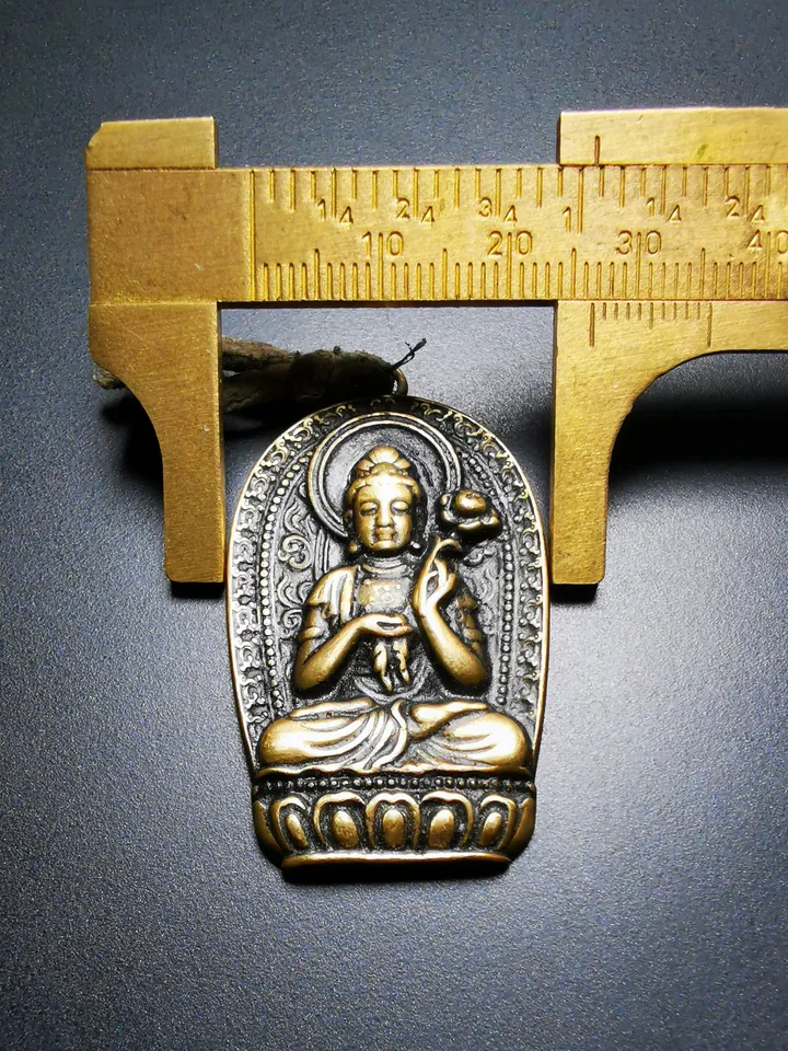 Gandhanra Tibetan Buddhist Amulet,Padmapani,Avalokitesvara,Guanyin Pendant,Made of Brass