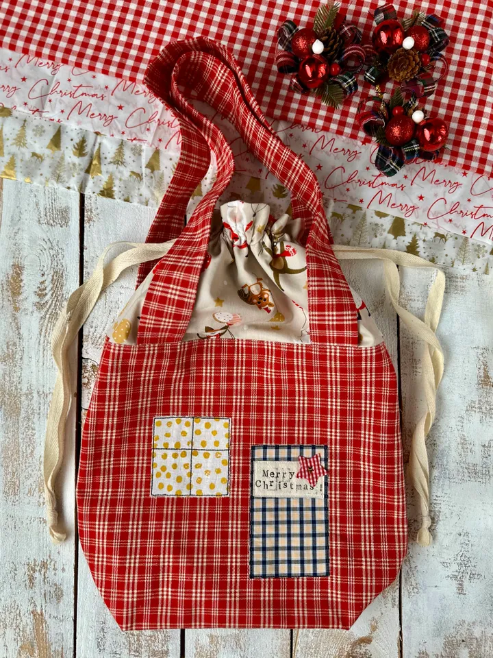 Cottage bag with decorative elements step-by-step sewing pattern.