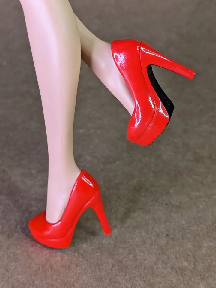 Red heels shoes for fashion female dolls (Color Infusion, MH)