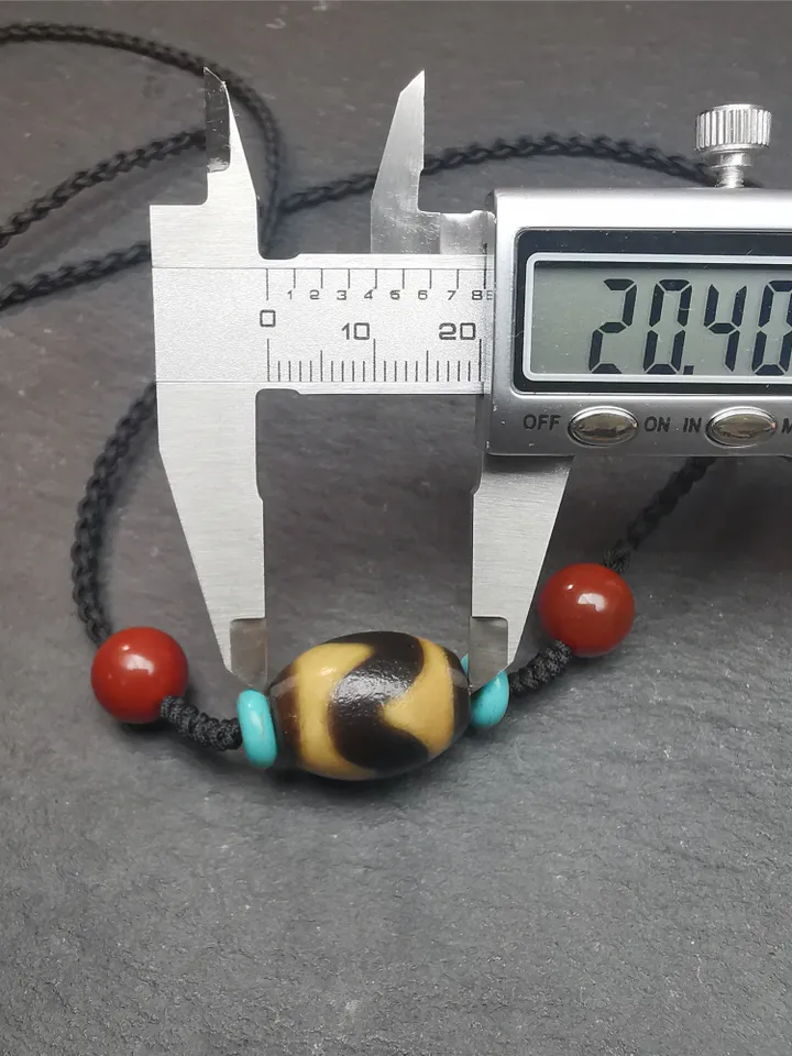 Gandhanra Antique Tibetan Tiger Tooth Dalo Dzi Bead Necklace,0.8" × 0.6",40 Years Old