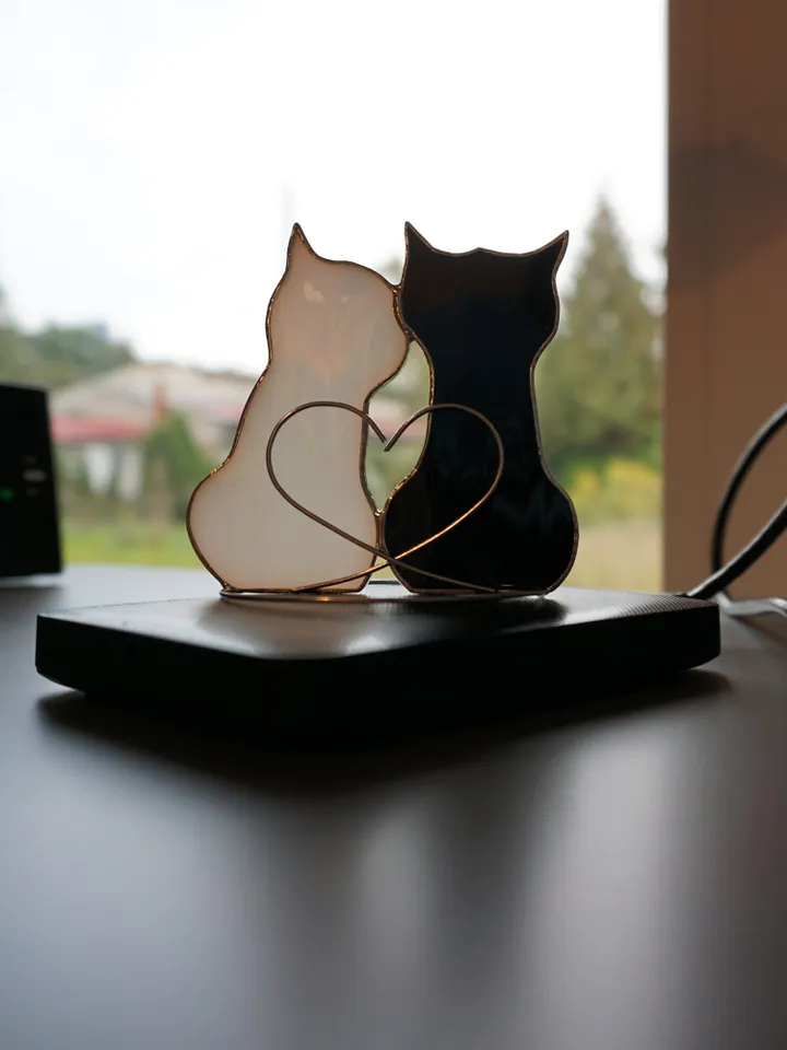 Couple in love Two Cats Stained glass hanging and standing on table , shelf sitters , Suncatcher black , white 2. Cute gift for animal lover