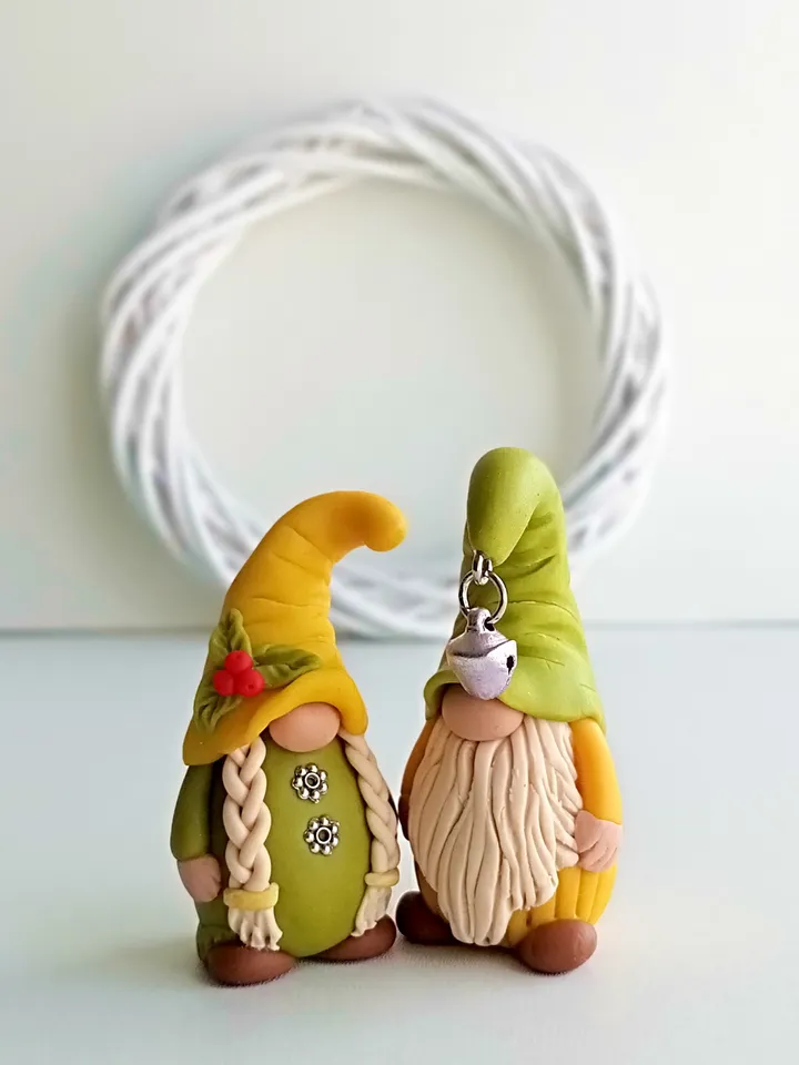 Shelf sitter gnomes/Miniature fairy garden couple gnome/Polymer clay gnomes/Potted plant decor/Fairy Garden for Parents