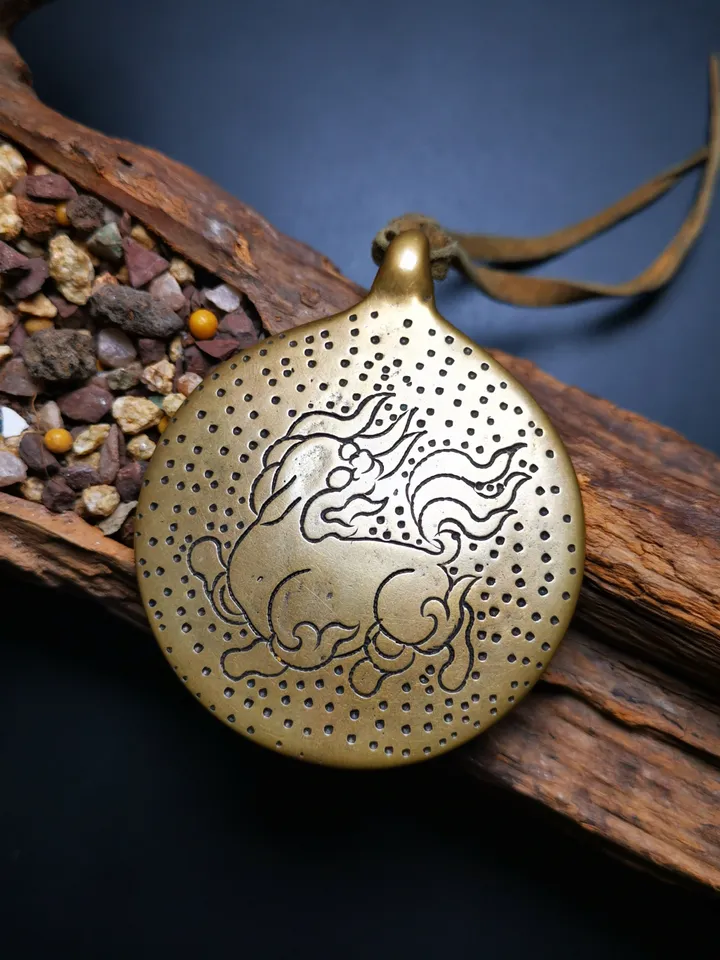 Gandhanra Vintage Mandala Badge - Tibetan Buddhist Amulet, Cross Vajra Pattern Melong Mirror, SIPAHO, Fengshui Protective Pendant