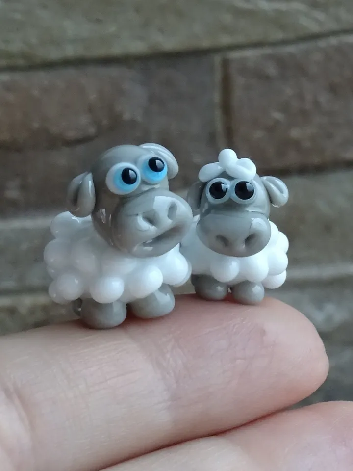 GLASS FIGURINES Sheep figurine Glass sheep Miniature sheep tiny sheep Tiny glass animals Nativity scene Terrarium Dollhouse miniature