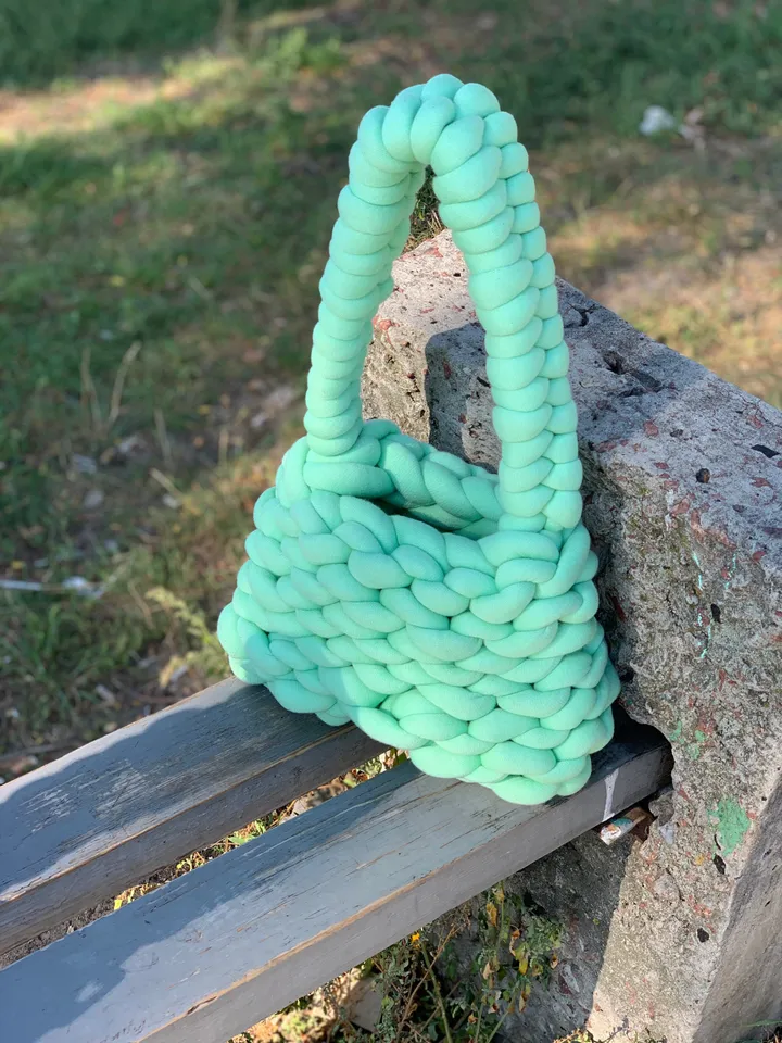 Chunky bag knit pattern PDF and video tutorial, crochet handbag, shoulder purse, vegan knit crossbody, retro style, mini tote
