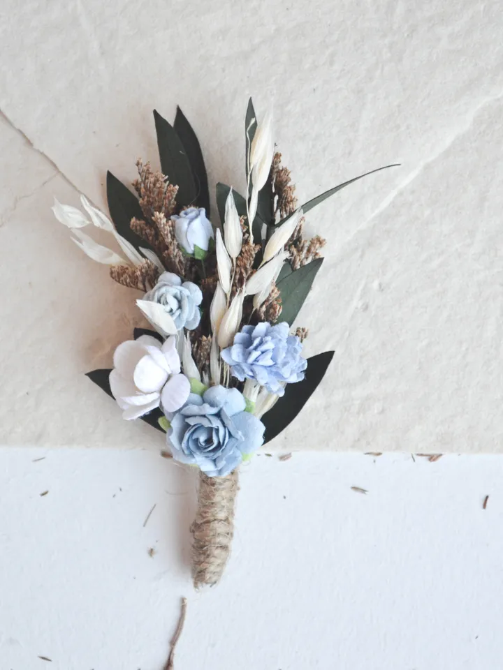 Blue White boutonniere, Blue Button hole, Blue Groomsman boutonniere, Blue wedding, Rustic wedding, Fiance