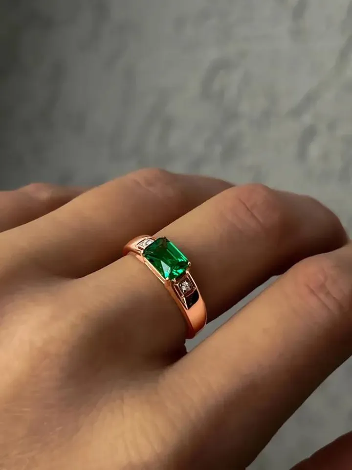 Ring, silver 925, with emerald and cubic zirconia
