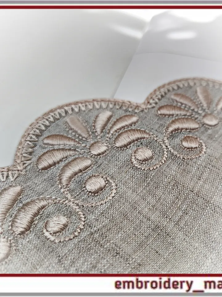 In the hoop embroidery design napkin 2 and wreath 2 designs