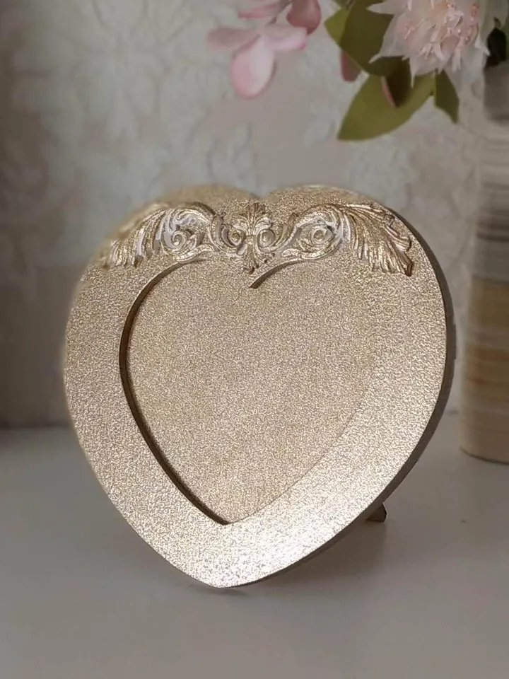 Small gold photo frame in shape of heart Shabby chic picture frame Mini picture frame Love photo frame Gift for Mom Mother's day gift Birthday gift Valentine's Day gift Wedding gift