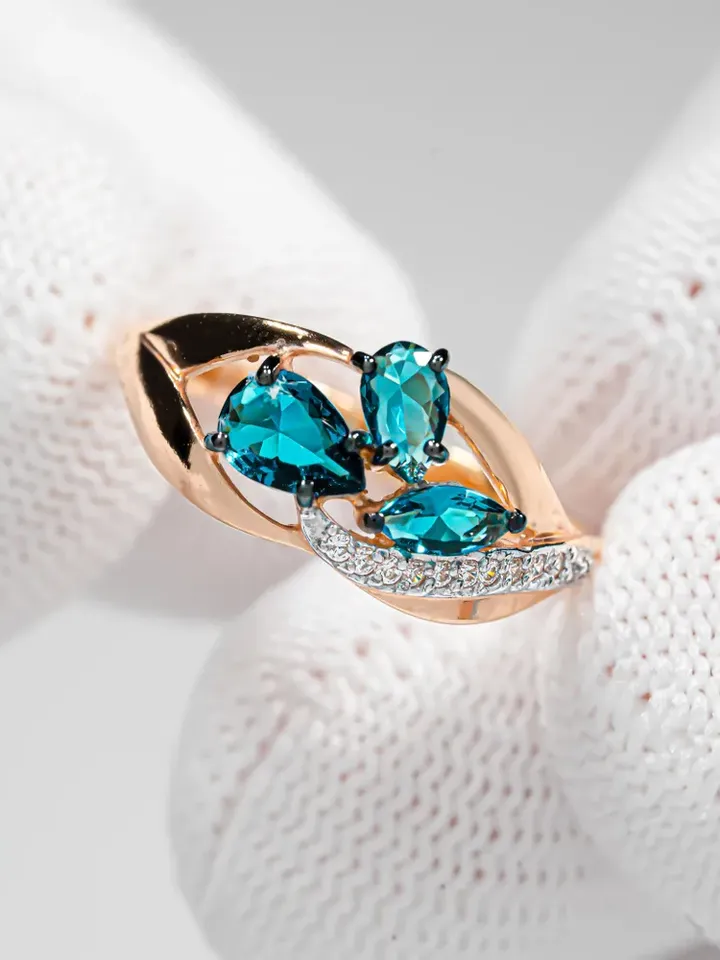 Ring Silver gold plated 925 assay value with London topaz