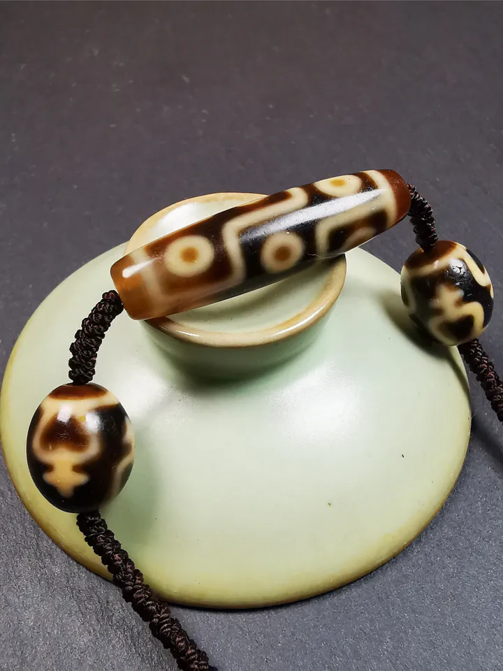 Gandhanra Antique Tibetan Dzi Necklace,9 Eyes Dzi + 2 Wave Darlo Dzi Beads Amulet, 40 Years Old,Protective Charm