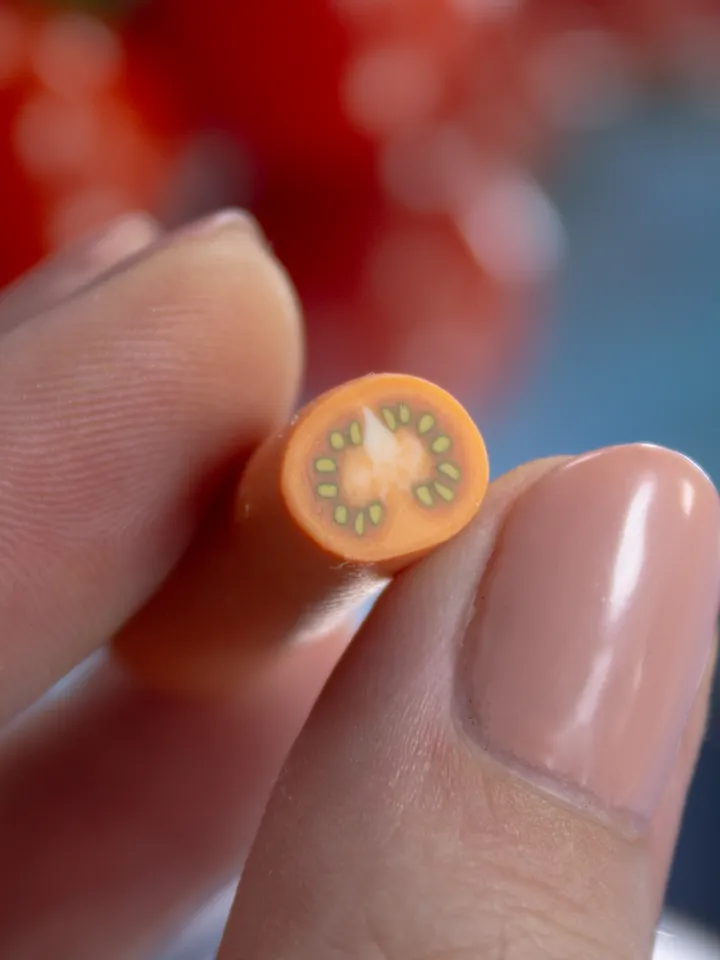 TUTORIAL Miniature polymer clay half tomato cane