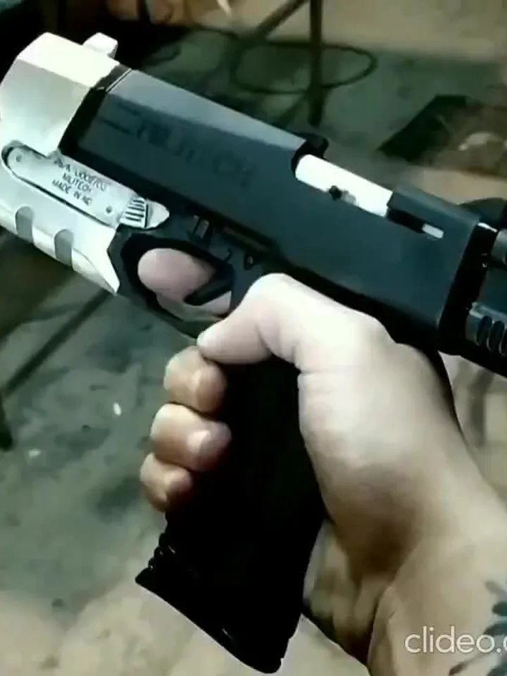 Cyberpunk cosplay toy gun larp - militech prop pistol - ARASAKA - Budget Arms