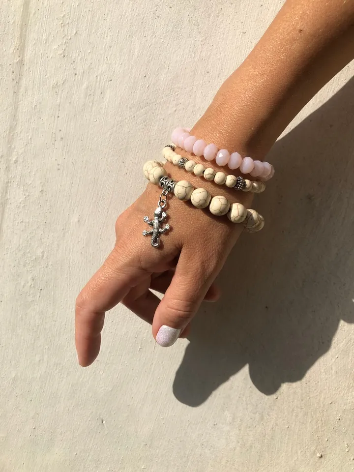 Set of Tree White Pink Bracelets | Crystal Bracelet | Howlith Bracelet | Totem Bracelet | Summer Set Bracelet Woman | Handmade Bracelet Set