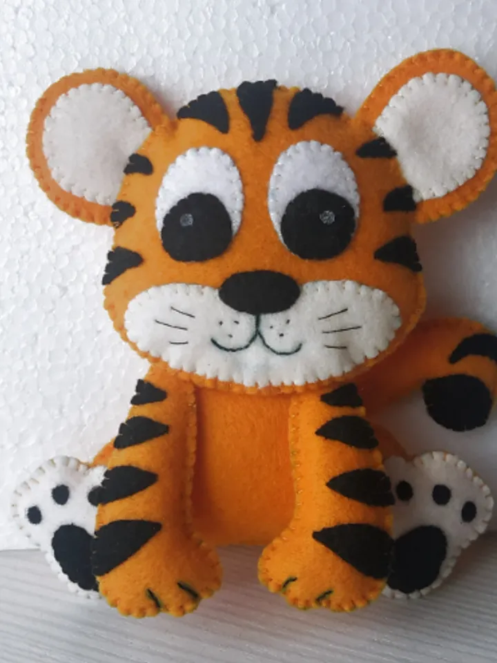 Christmas ornament, felt tiger, Christmas gift, felt Christmas ornaments, felt toys, Christmas decor, Christmas tree decoration, felt tiger ornament, Christmas toys, felt animals toddler kids toys, baby shower gift