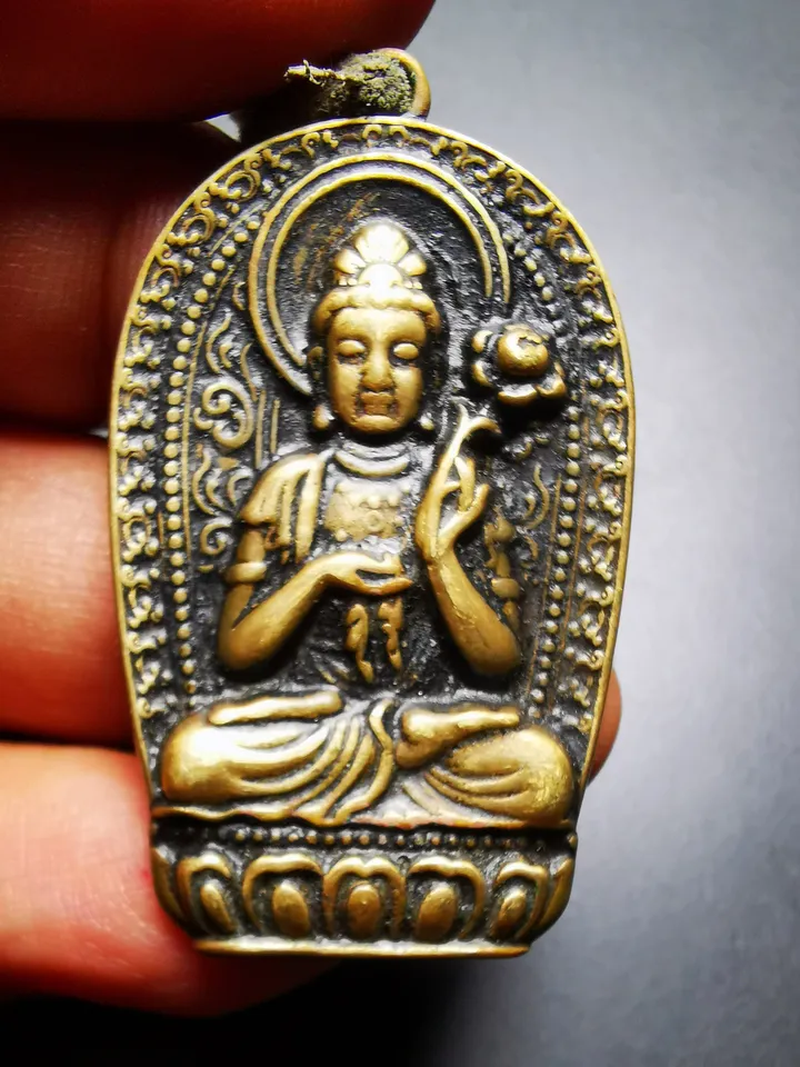 Gandhanra Tibetan Buddhist Amulet,Padmapani,Avalokitesvara,Guanyin Pendant,Made of Brass