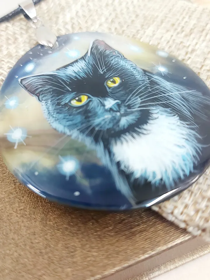 Beautiful mother-of-pearl pendant "Black Cat", miniature Hand-painted,fine art jewelry,A gift for her Artistic gift Fedoskino.Abalone shell