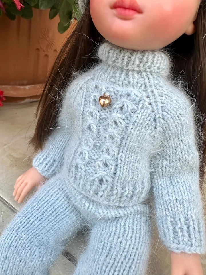 PDF Knitting SET Sweater, Pants, and Hat Set Pattern & Tutorial with Cute Lock Pattern – Cozy Outfit for 13-Inch Dolls Paola Reina eng