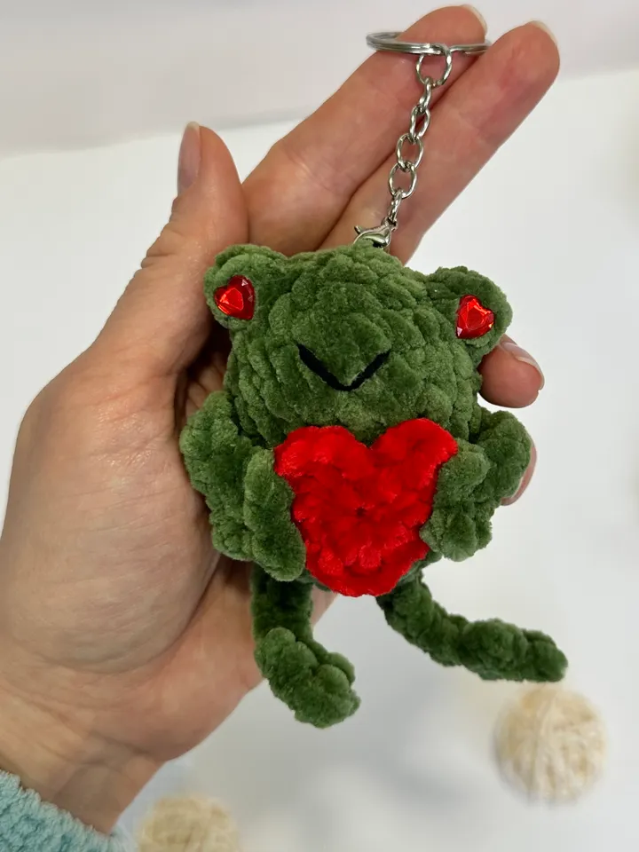 Frog with heart