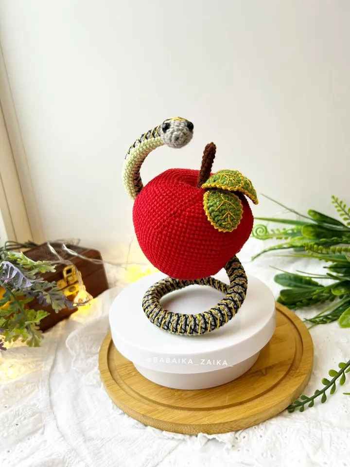 PDF Forbidden Fruit Crochet Pattern, Snake in Apple, Amigurumi snake pattern, Crochet Apple, Cute snake, Animal pattern, Amigurumi animal