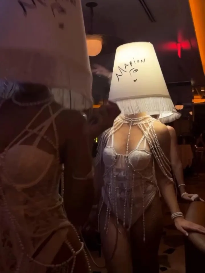 headdress floor lamp, headdress lamp, headdress, dance lamp, head floor lamp, accessory for the show