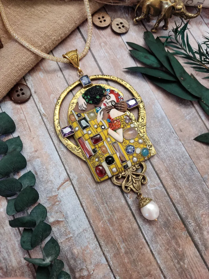 Made to order. Necklace Klimt Kiss, art nouveau necklace, unusual necklace, gold necklace