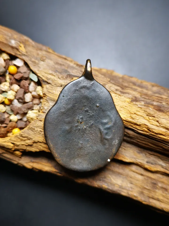 Gandhanra Antique Tibetan Buddhist Protective Amulet Pendant,A Tibetan vajra (club) and tribu (bell),80 years old